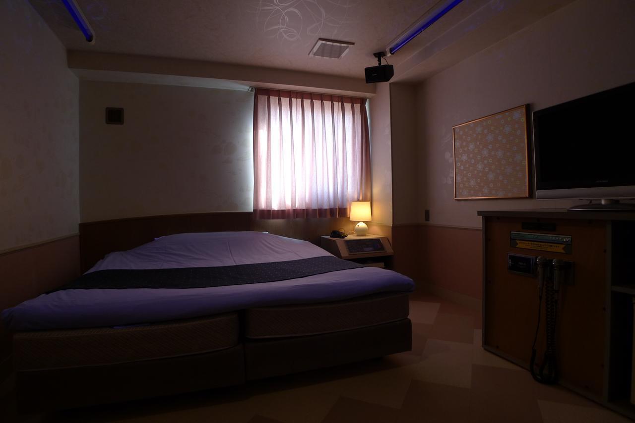 Hotel Golf Nirasaki Inter (Adults Only) Zewnętrze zdjęcie
