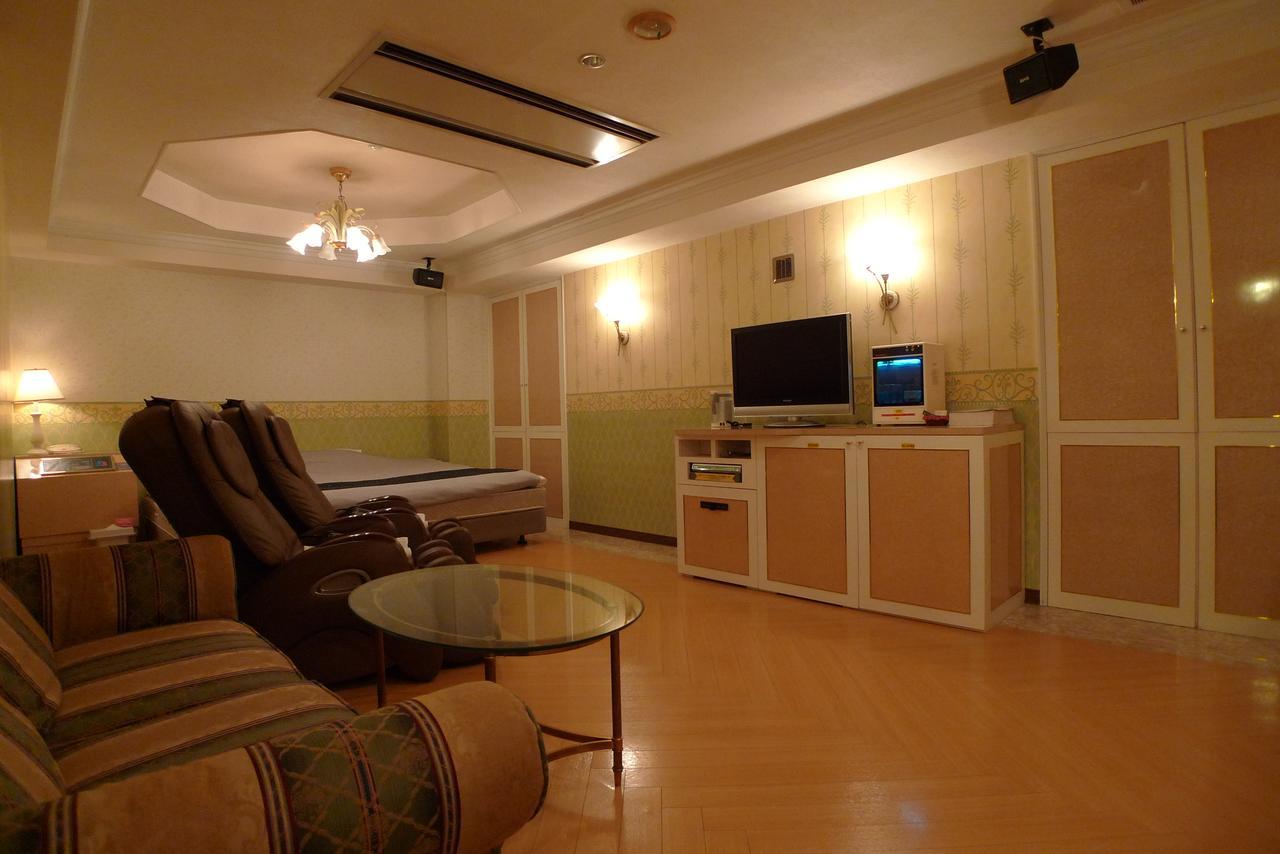 Hotel Golf Nirasaki Inter (Adults Only) Zewnętrze zdjęcie