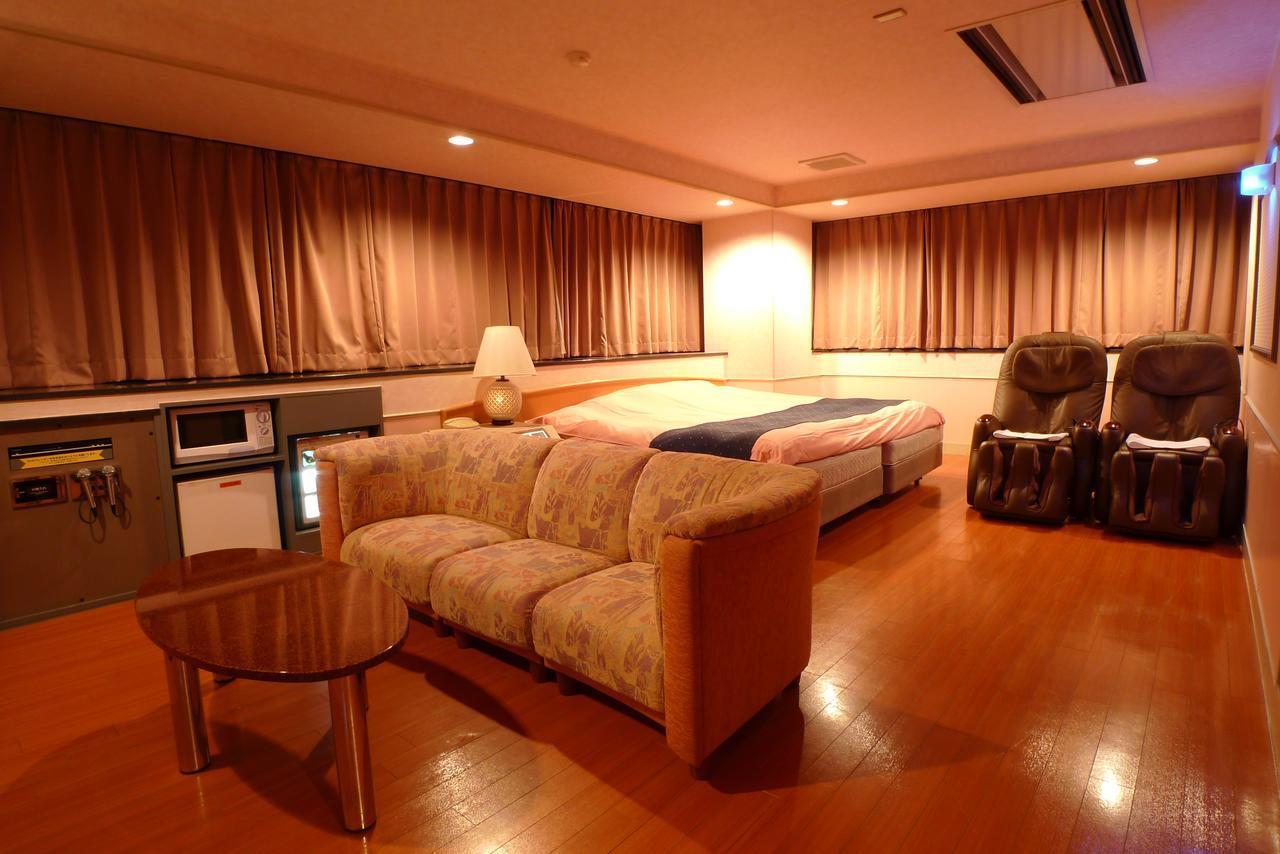 Hotel Golf Nirasaki Inter (Adults Only) Zewnętrze zdjęcie